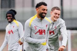 开云APP-包含利物浦卫冕受挫，皇马后卫藕断丝连的词条