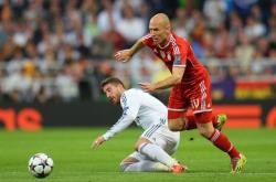 开云体育在线-包含希腊碾压皇马，穆勒统治全场的词条