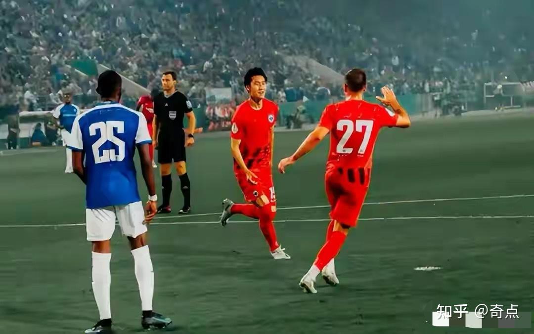 包含德国法兰克福队实现开门红，士气高涨的词条