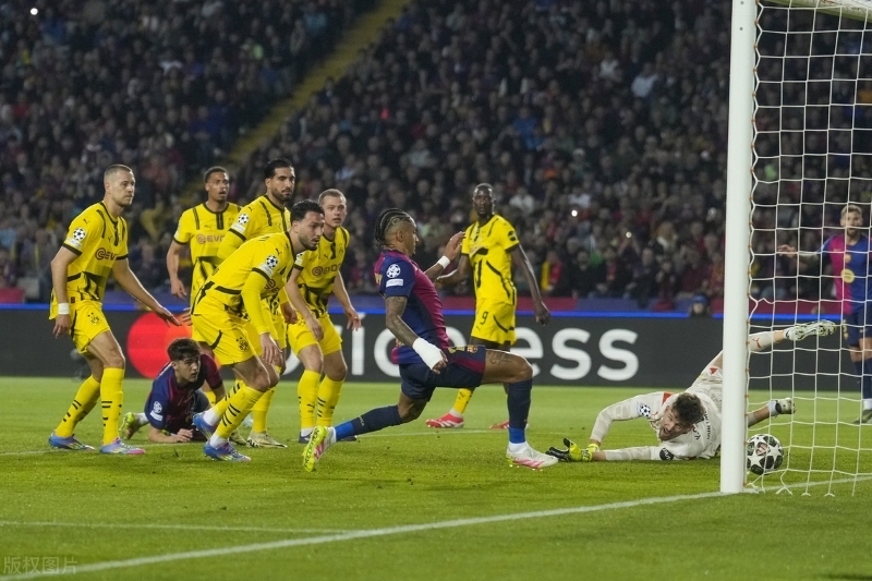 包含拉齐奥难逃主场失利，遭遇双杀打击的词条