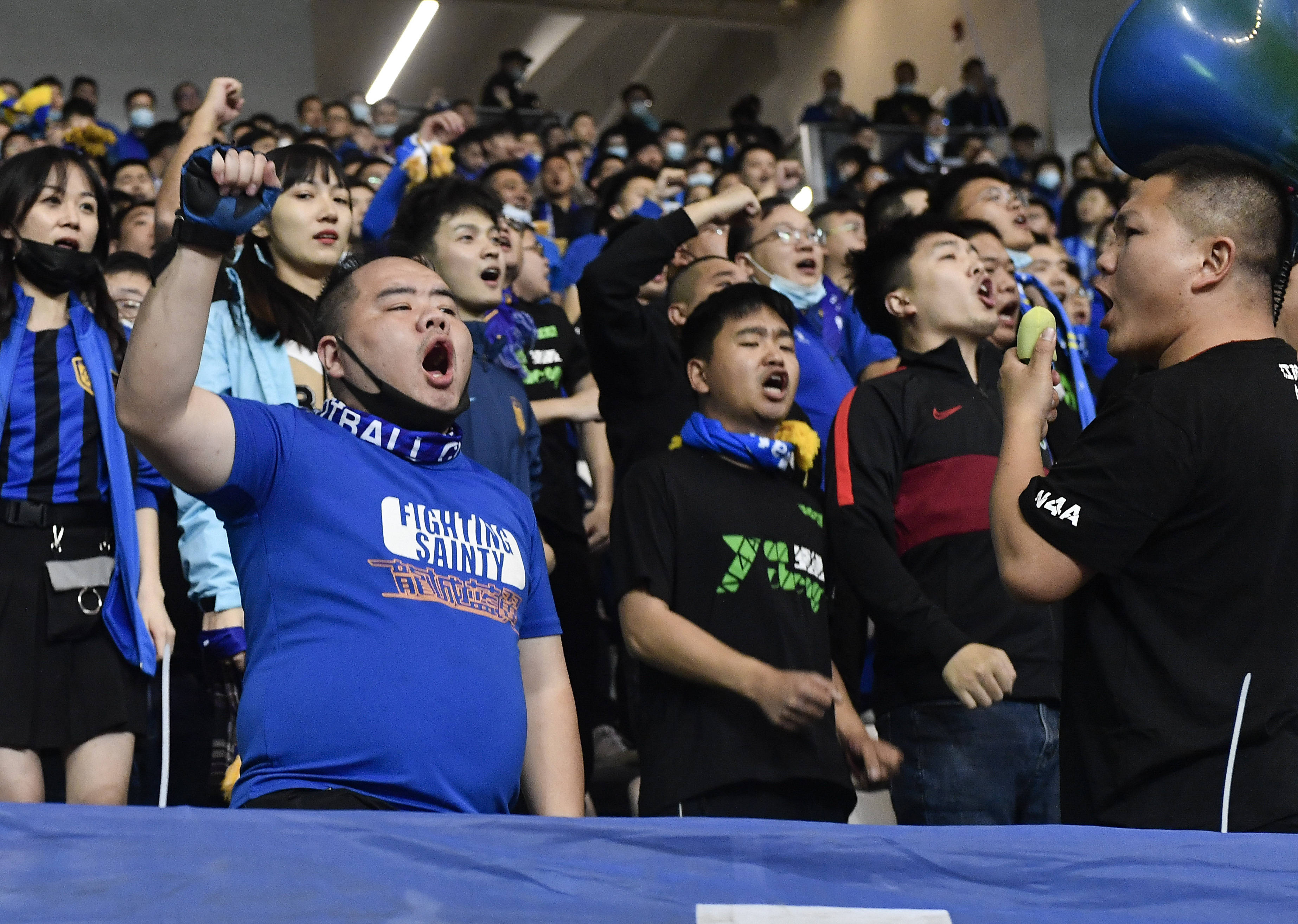 江苏苏宁迎战冲超路,全队备战期待取胜 江苏苏宁迎战冲超路,全队备战期待取胜