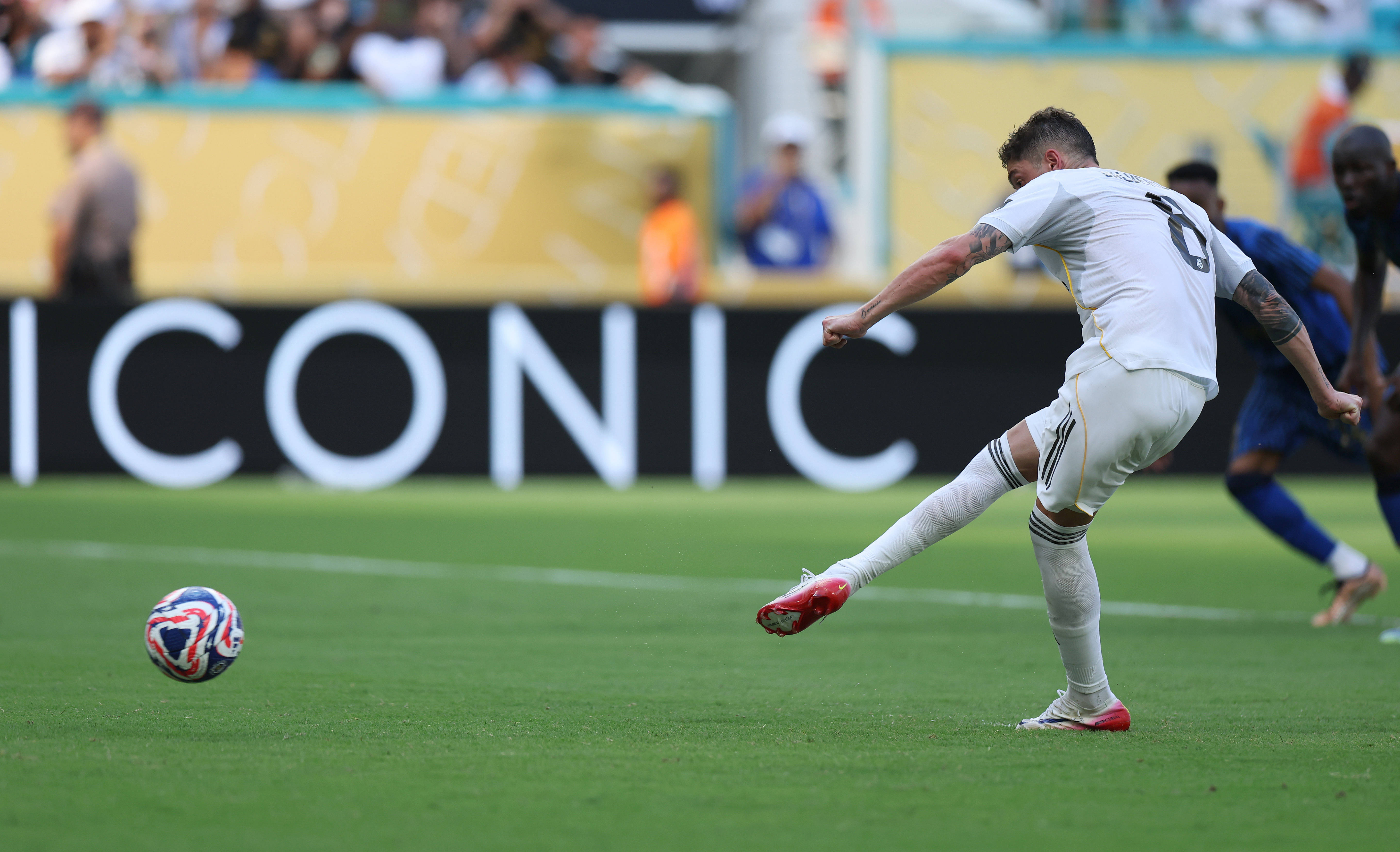 马德里德比收官,争议点球定胜负 马德里德比收官,争议点球定胜负