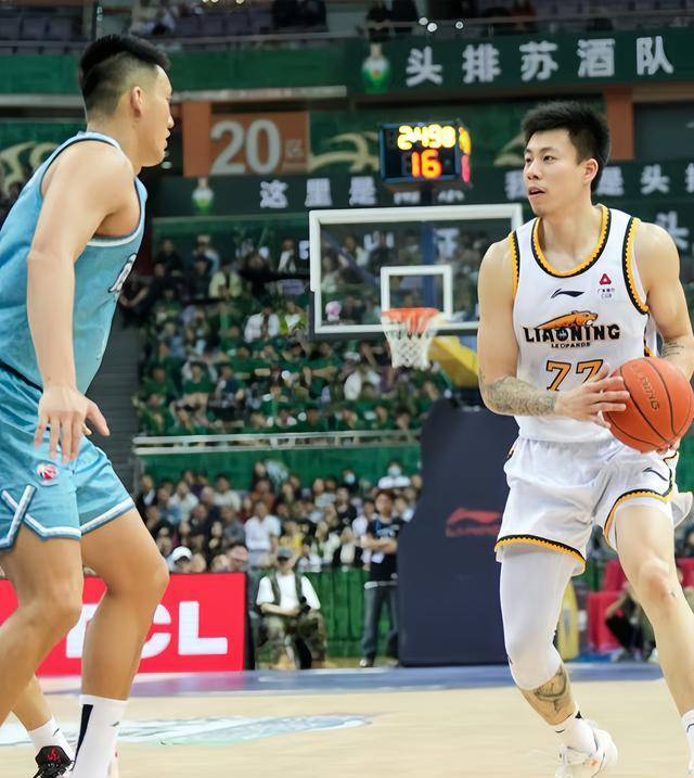 沙尔克队连胜表现抢眼积分不断攀升 沙尔克队连胜表现抢眼积分不断攀升