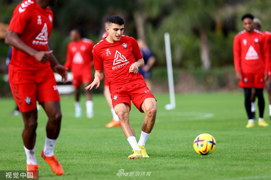 南安普顿球员全面备战，力争夺冠