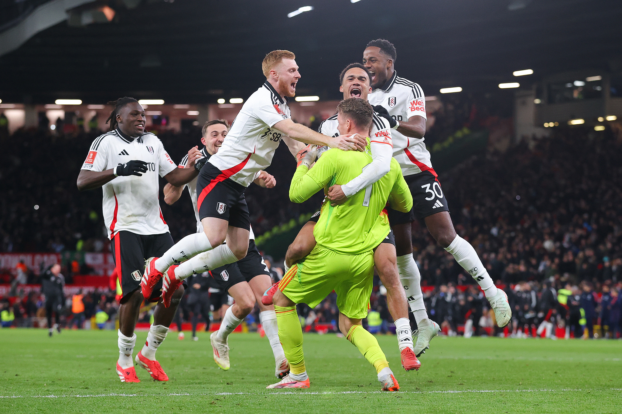 曼联备战欧洲赛事，全力以赴