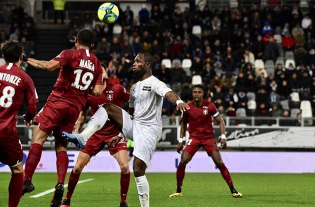 亚眠主场扩大比分,占据积分榜上风的简单介绍 亚眠主场扩大比分,占据积分榜上风的简单介绍