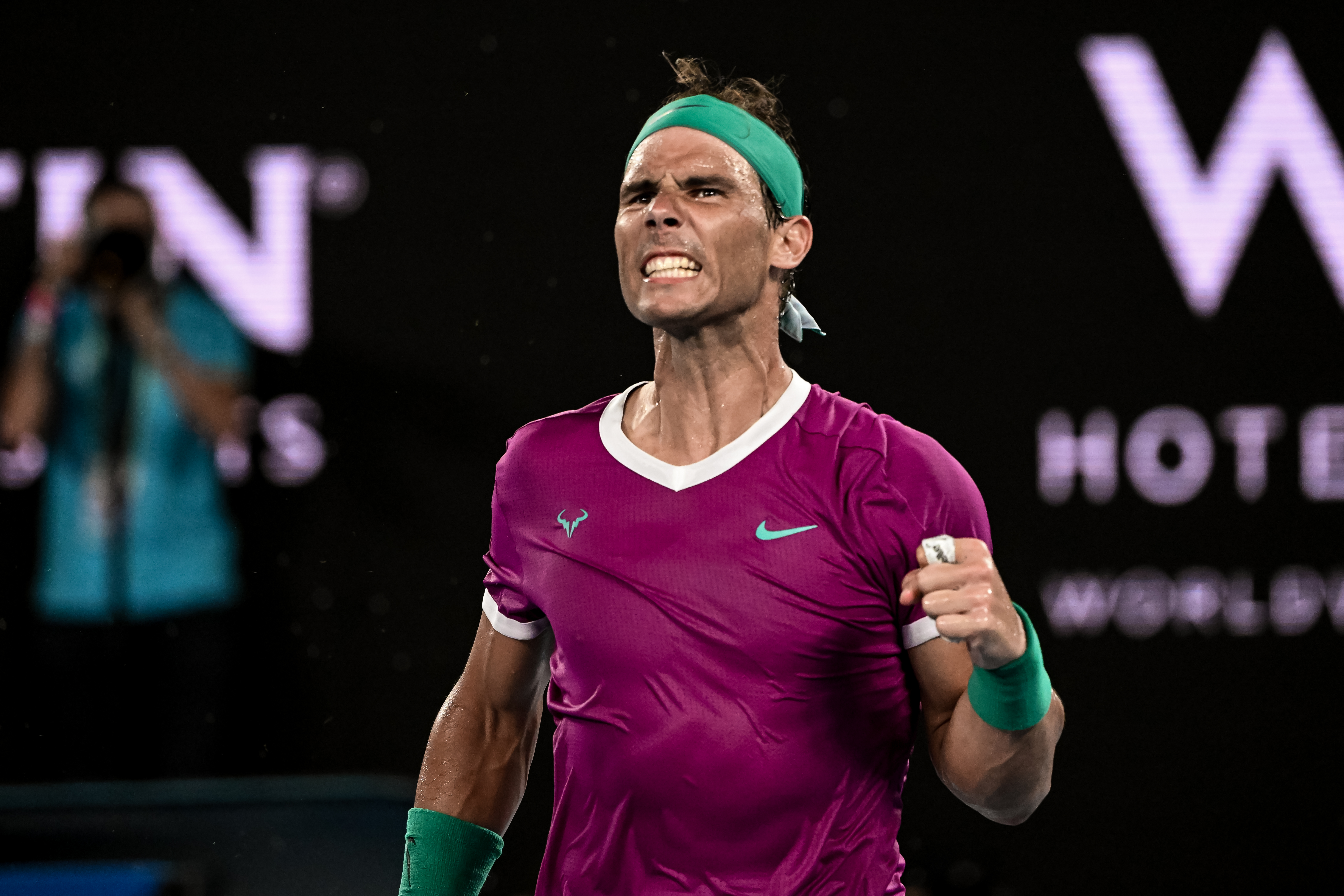 日本网球队逆转澳大利亚网球队，纳达尔统治全场的简单介绍