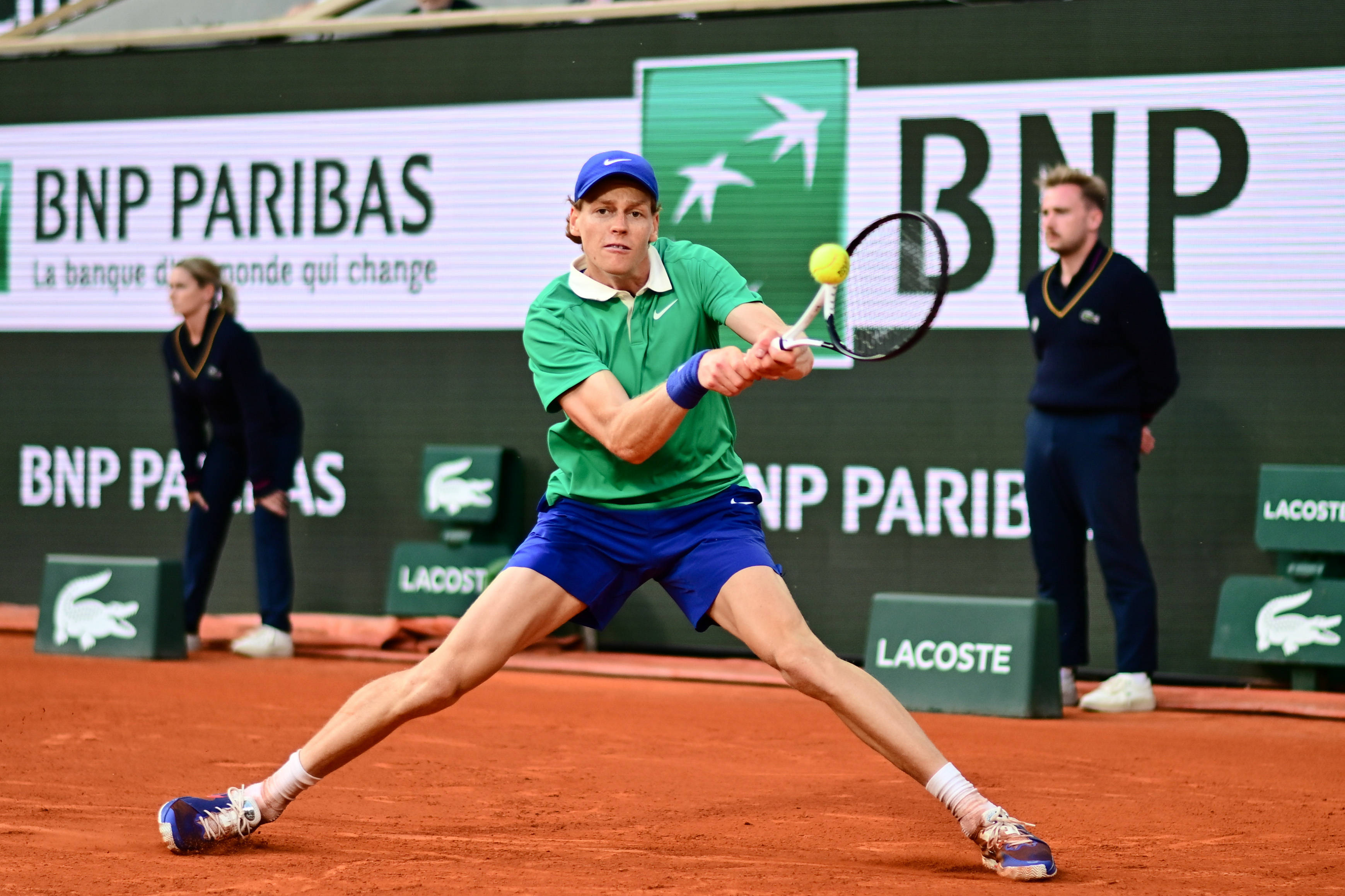 日本网球队逆转澳大利亚网球队，阿尔卡拉斯送出助攻的简单介绍