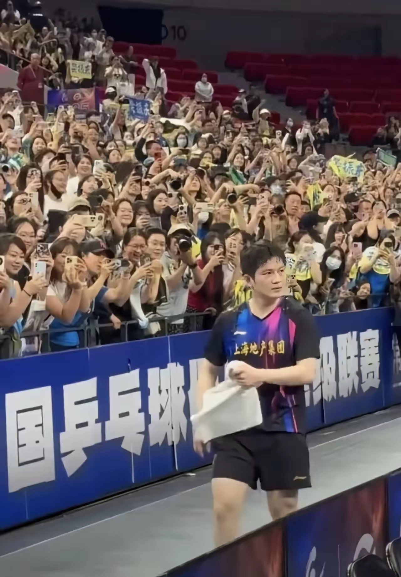 包含瑞典乒乓球队鏖战波兰乒乓球队,樊振东制霸全场的词条 包含瑞典乒乓球队鏖战波兰乒乓球队,樊振东制霸全场的词条