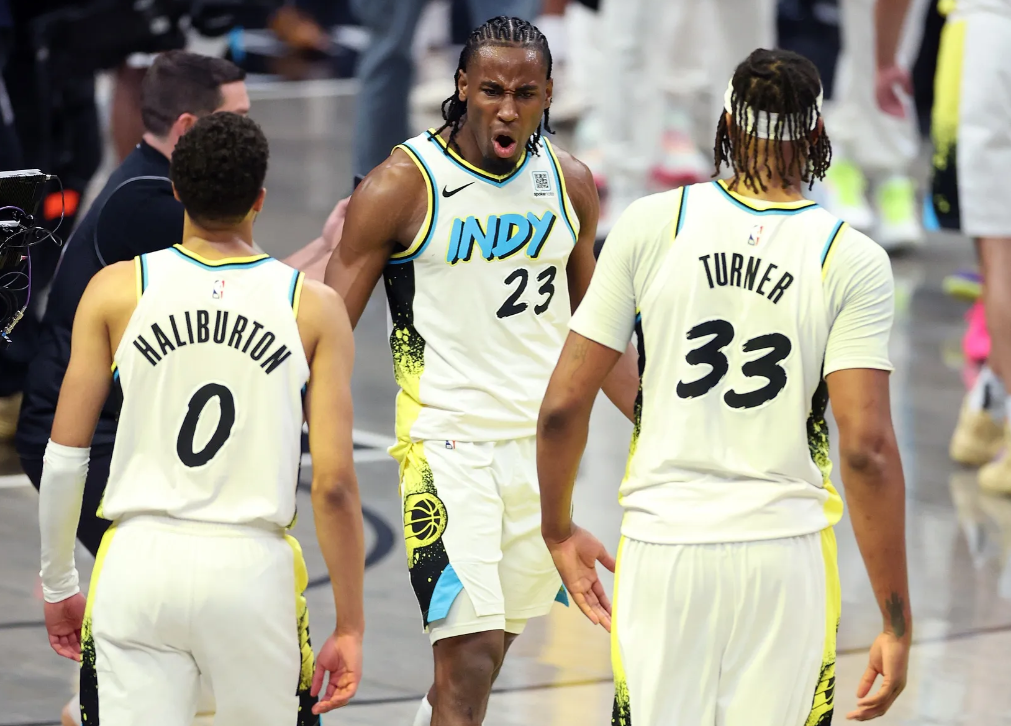 步行者逆转凯尔特人B队,乔治·希尔关键制胜的简单介绍 步行者逆转凯尔特人B队,乔治·希尔关键制胜的简单介绍