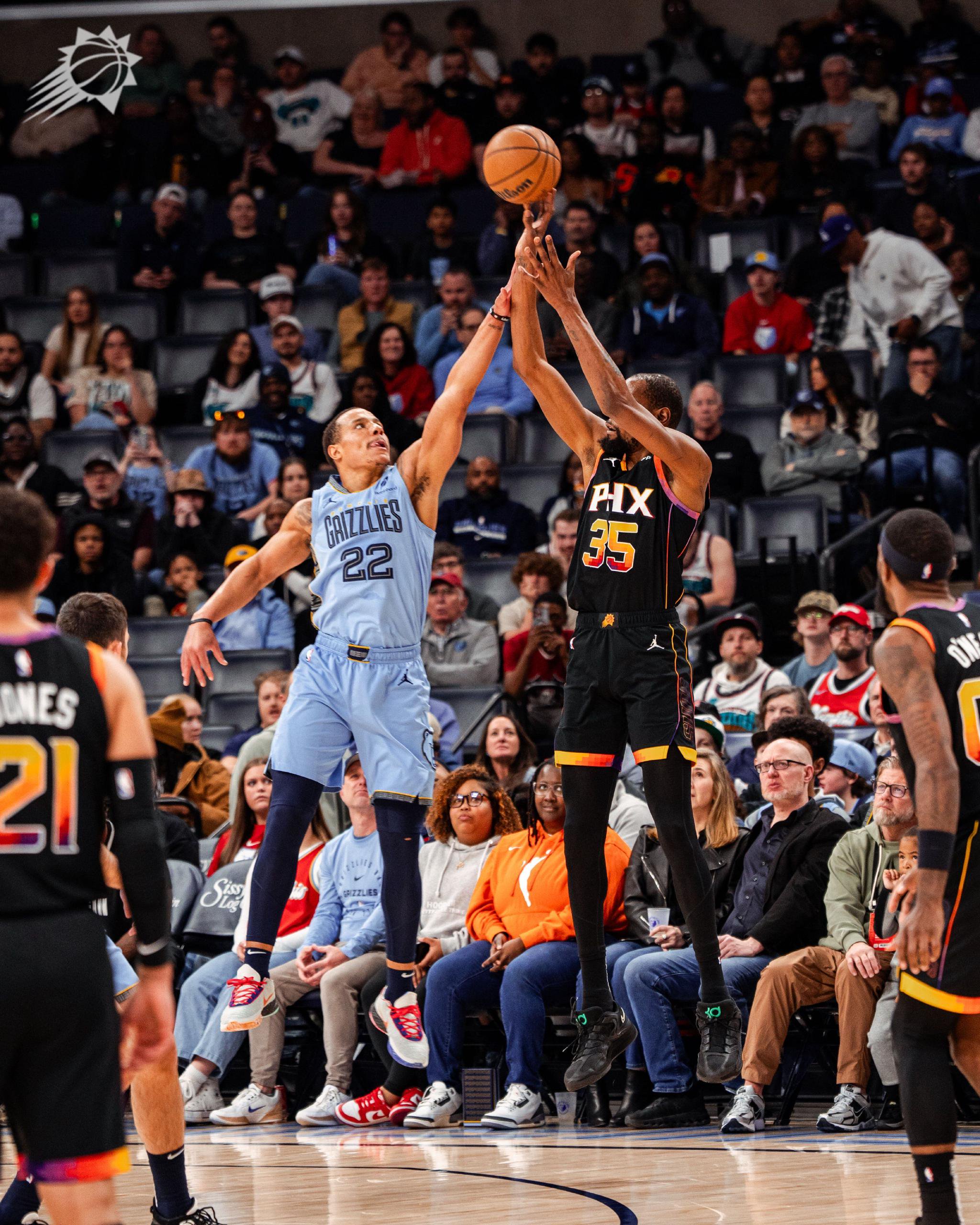 青岛队横扫灰熊,杜兰特惊艳四座的简单介绍 青岛队横扫灰熊,杜兰特惊艳四座的简单介绍